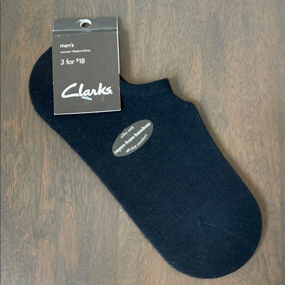 Clarks Men’s Black No Show Socks NWT Comfort Fit One Size